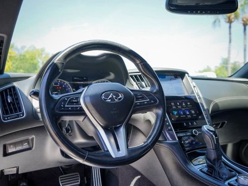 Used 2018 INFINITI Q60 Red Sport 400 w/ Sensory Package 3.0T Sport image 10