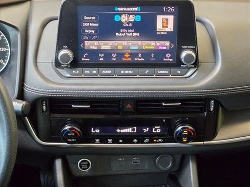 Used 2021 Nissan Rogue SV FWD image 14