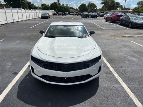 Used 2019 Chevrolet Camaro LT RWD image 4