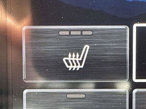 Used 2024 Subaru Outback Wilderness image 19