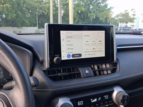Used 2025 Toyota RAV4 LE AWD/4WD image 19