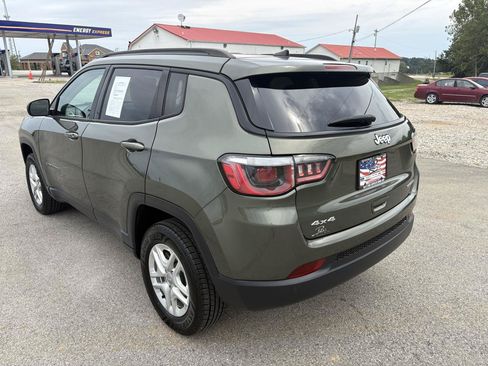 Used 2018 Jeep Compass Sport w/ Tech Group AWD/4WD image 5