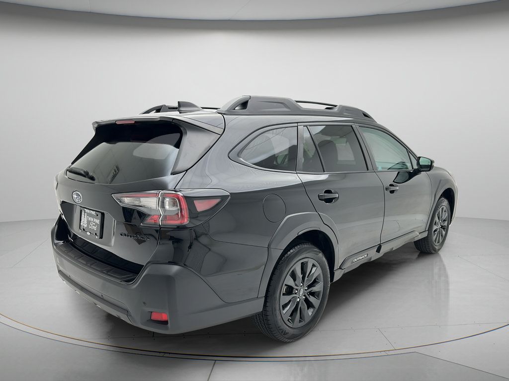 Used 2024 Subaru Outback Onyx Edition AWD/4WD image 5