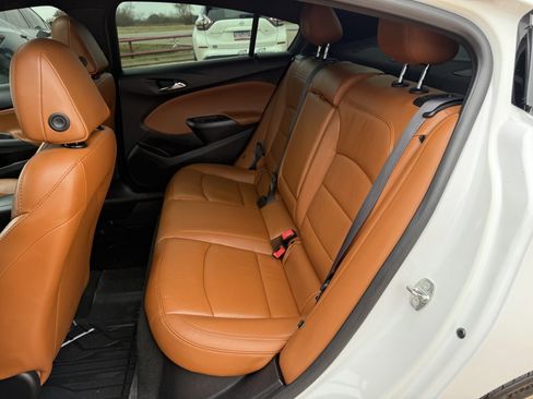 Used 2017 Chevrolet Cruze Premier image 34