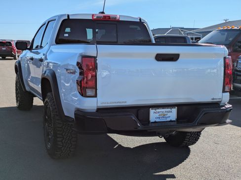 Used 2023 Chevrolet Colorado Trail Boss image 5