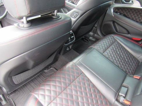 Used 2021 Genesis G70 3.3T w/ Sport Package AWD/4WD image 17