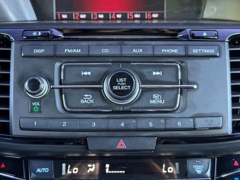 Used 2017 Honda Accord Sport image 24