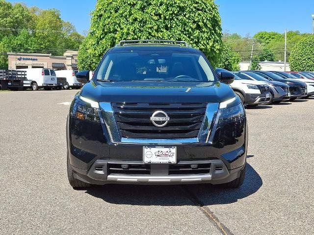 Certified 2025 Nissan Pathfinder Platinum w/ Cargo Package AWD/4WD image 3