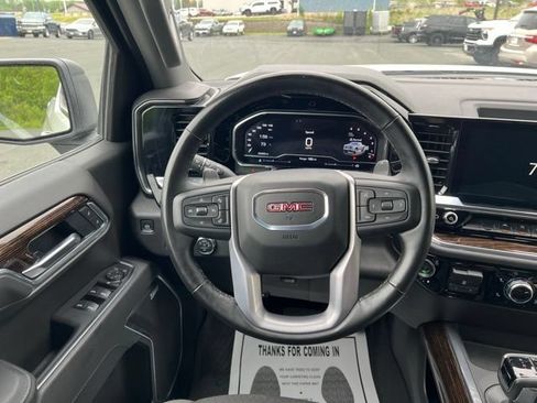 Used 2025 GMC Sierra 1500 Elevation w/ Preferred Package AWD/4WD image 14