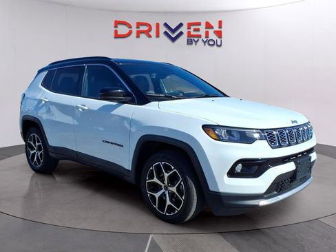 Used 2025 Jeep Compass Limited AWD/4WD image 7