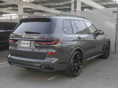 Used 2026 BMW X7 M60i image 6