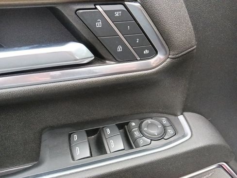 Used 2024 Chevrolet Silverado 2500 High Country w/ High Country Premium Package image 12