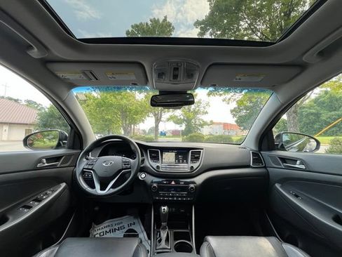 Used 2016 Hyundai Tucson Limited w/ Option Group 03 AWD/4WD image 24