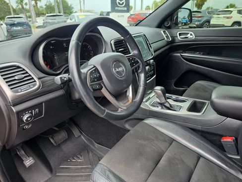 Used 2021 Jeep Grand Cherokee Laredo X AWD/4WD image 16
