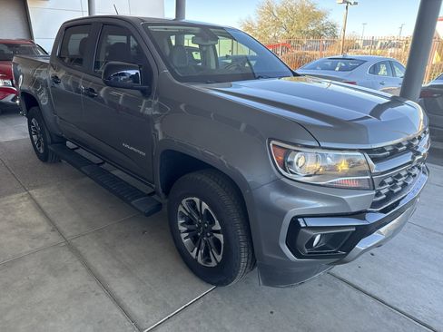 Used 2022 Chevrolet Colorado Z71 image 3