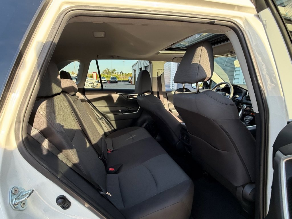 Used 2024 Toyota RAV4 XLE w/ Convenience Package FWD image 17