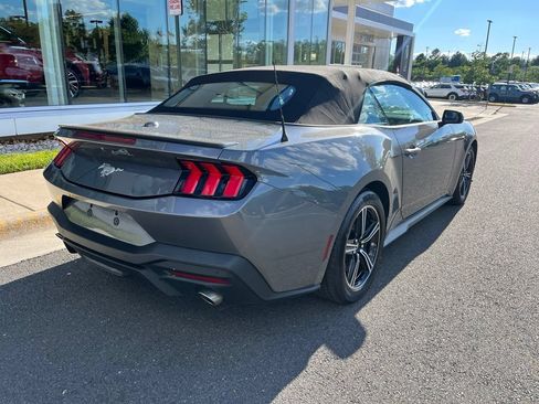 Used 2025 Ford Mustang Premium RWD image 13