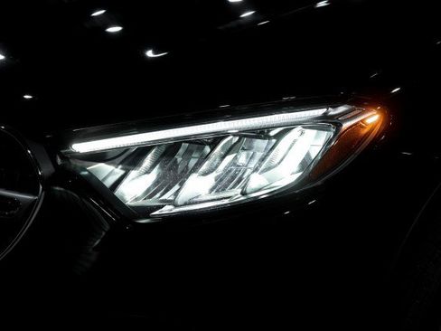 Certified 2026 Mercedes-Benz GLC 300 4MATIC image 8