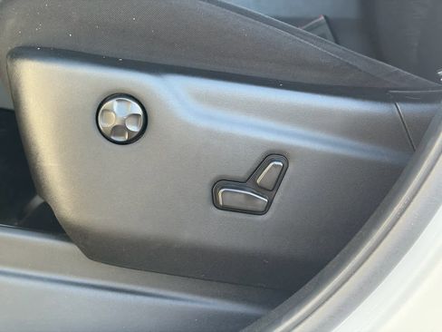 Used 2023 Dodge Durango GT image 15