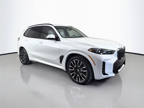 New 2026 BMW X5 xDrive50e w/ M Sport Package AWD/4WD image 3