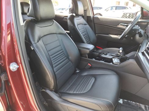 Used 2024 Kia Sportage SX FWD image 10