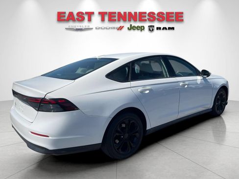 Used 2023 Honda Accord EX image 3