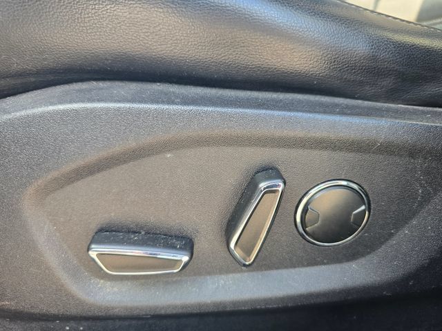 Used 2015 Ford Edge SEL w/ Equipment Group 201A AWD/4WD image 18
