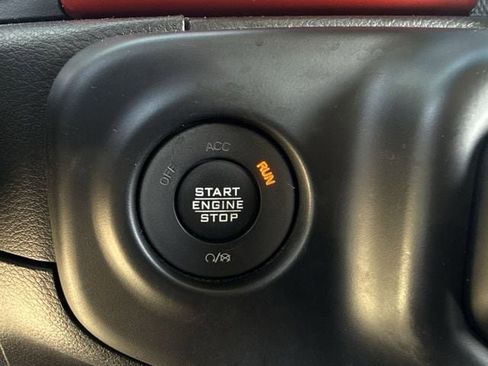 Used 2021 Jeep Wrangler Unlimited Rubicon AWD/4WD image 23