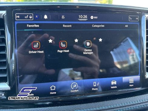 Used 2021 Chrysler Pacifica Touring-L image 23