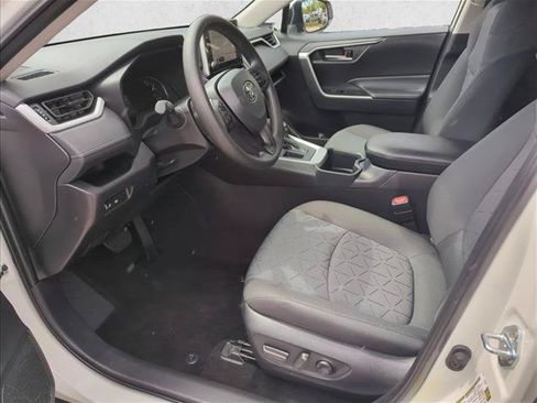 Certified 2025 Toyota RAV4 XLE FWD image 14