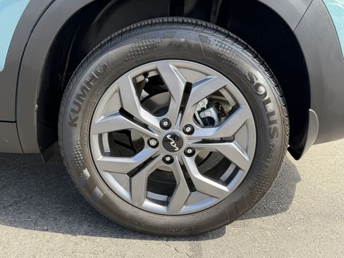 Certified 2024 Kia Seltos S FWD image 11