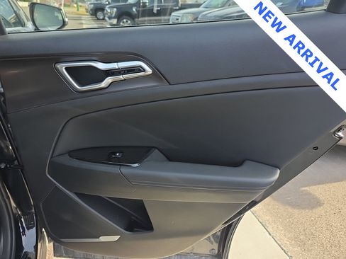 Used 2024 Kia Sportage EX image 37