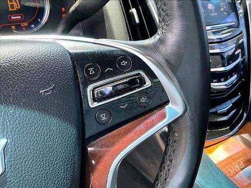 Used 2018 Cadillac Escalade Luxury RWD image 21