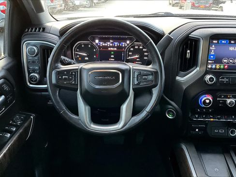 Used 2022 GMC Sierra 3500 Denali AWD/4WD image 5