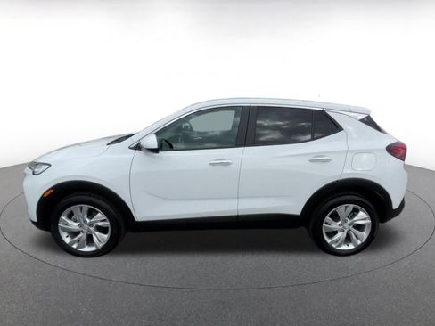 Used 2025 Buick Encore GX Preferred image 9