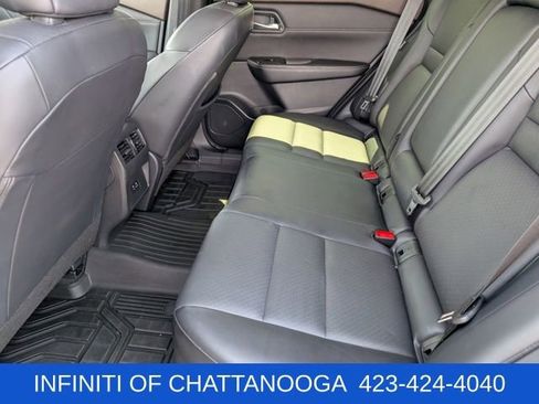 Used 2023 Nissan Rogue SV w/ SV Premium B Package AWD/4WD image 19