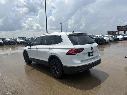 Used 2024 Volkswagen Tiguan SE FWD image 5