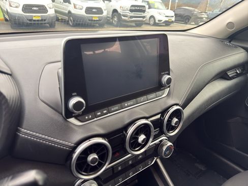 Used 2022 Nissan Sentra SV image 10