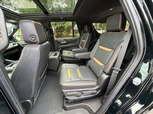 Used 2024 GMC Yukon AT4 w/ Technology Package AWD/4WD image 23