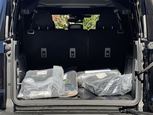 New 2025 Ford Bronco Badlands image 20