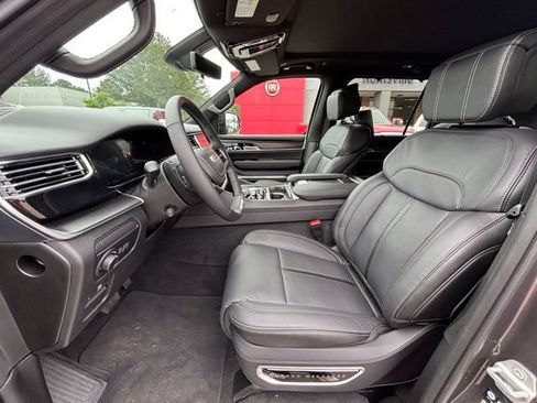 New 2026 Jeep Grand Wagoneer L Summit AWD/4WD image 18