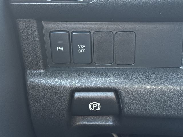 Used 2011 Honda Pilot Touring image 17