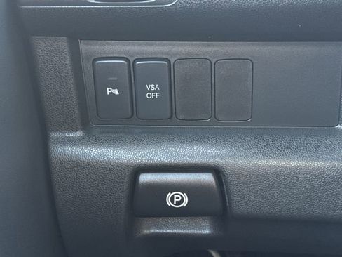 Used 2011 Honda Pilot Touring image 17