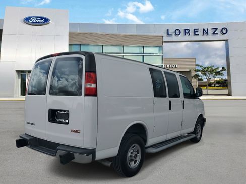 Used 2023 GMC Savana 2500 w/ Driver Convenience Package image 5