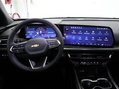 New 2027 Chevrolet Traverse LT w/ Driver Confidence Package