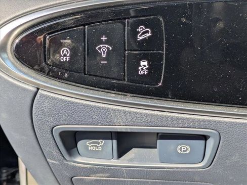 Used 2022 Genesis GV70 3.5T Sport w/ Sport Advanced Package image 12