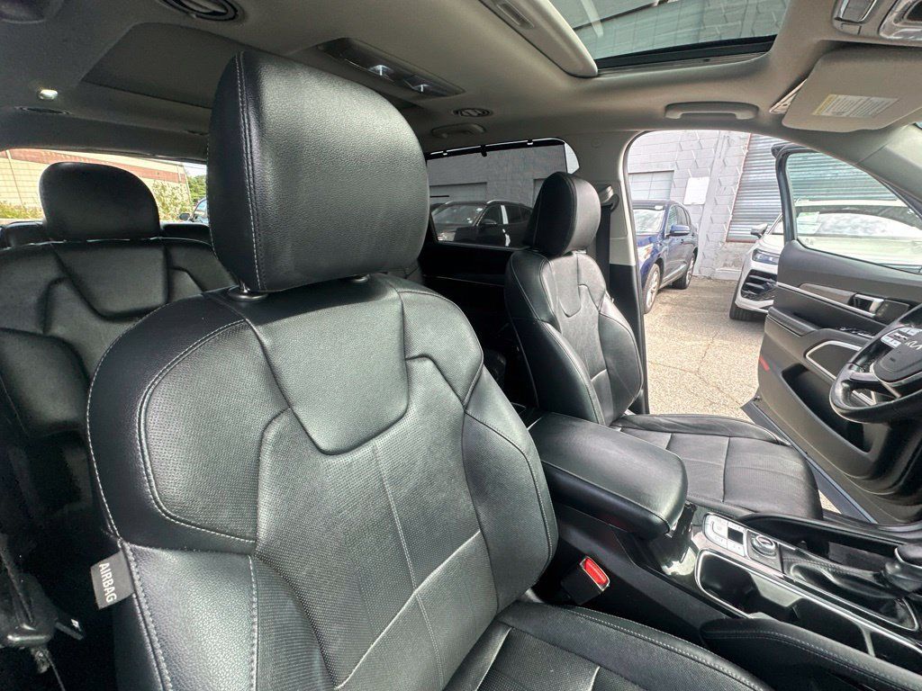 Used 2022 Kia Telluride SX w/ Nightfall Edition Package AWD/4WD image 37