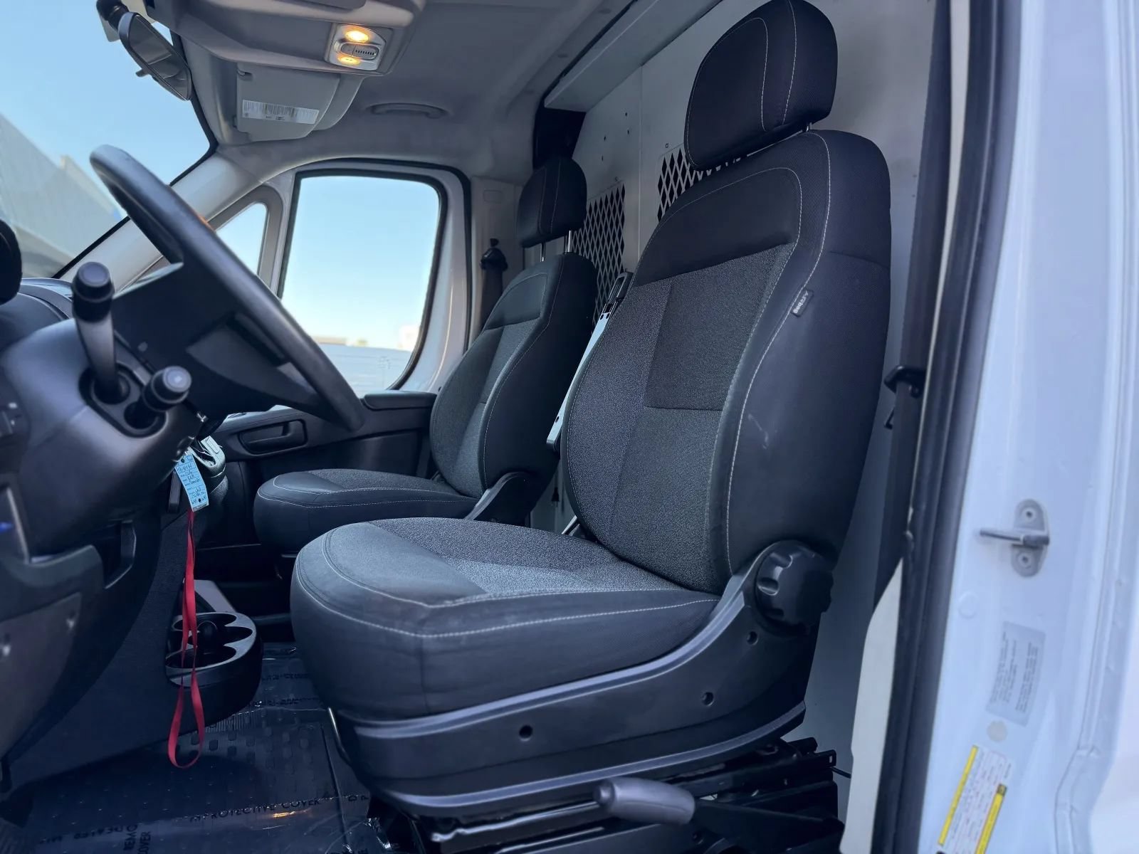 Used 2016 RAM ProMaster 1500 w/ Mopar Trailer Tow Group FWD image 13