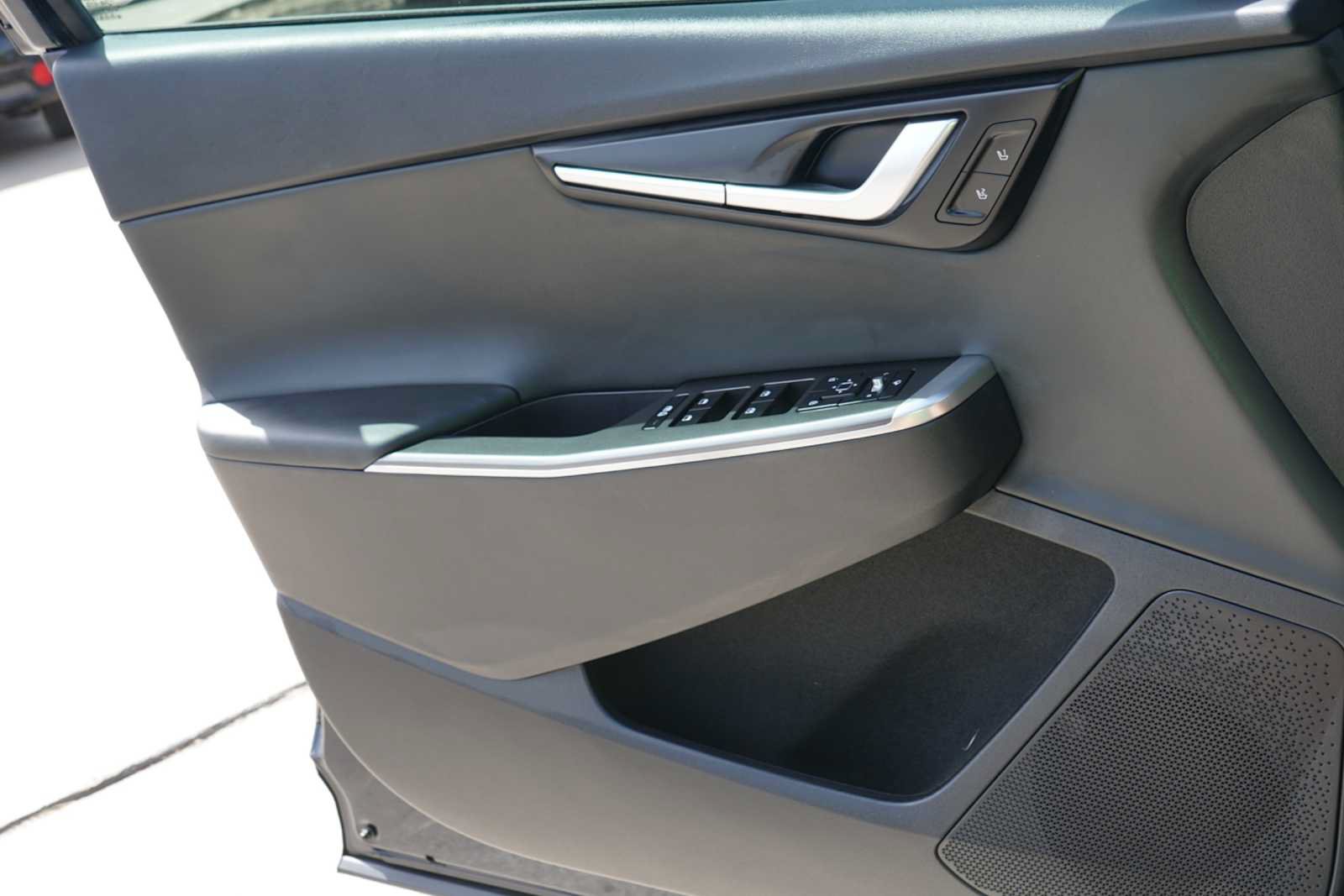 Certified 2024 Kia EV6 Light RWD image 16
