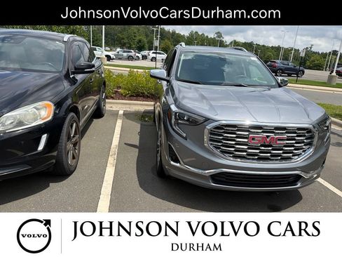Used 2018 GMC Terrain Denali w/ Comfort Package FWD image 5